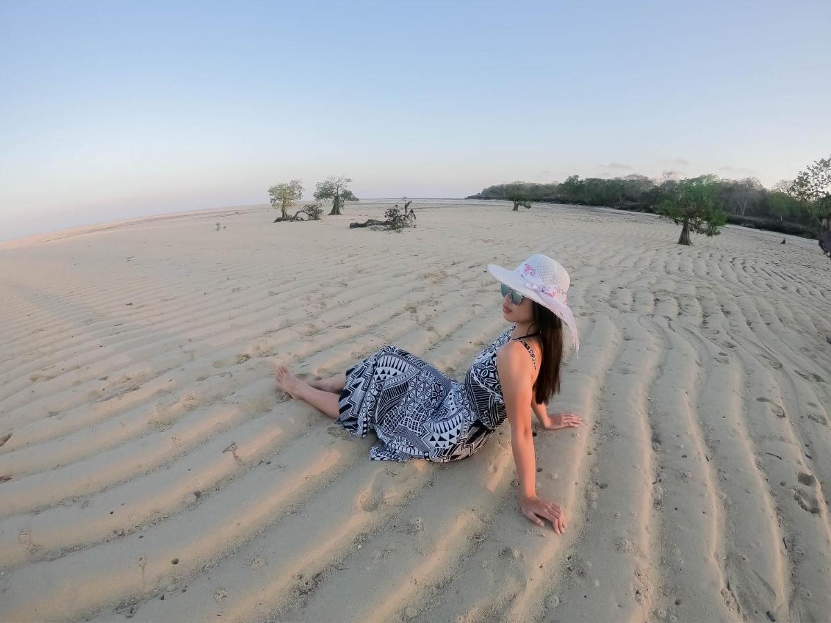 Costa Beach Resort & Club Waingapu Ngoại thất bức ảnh