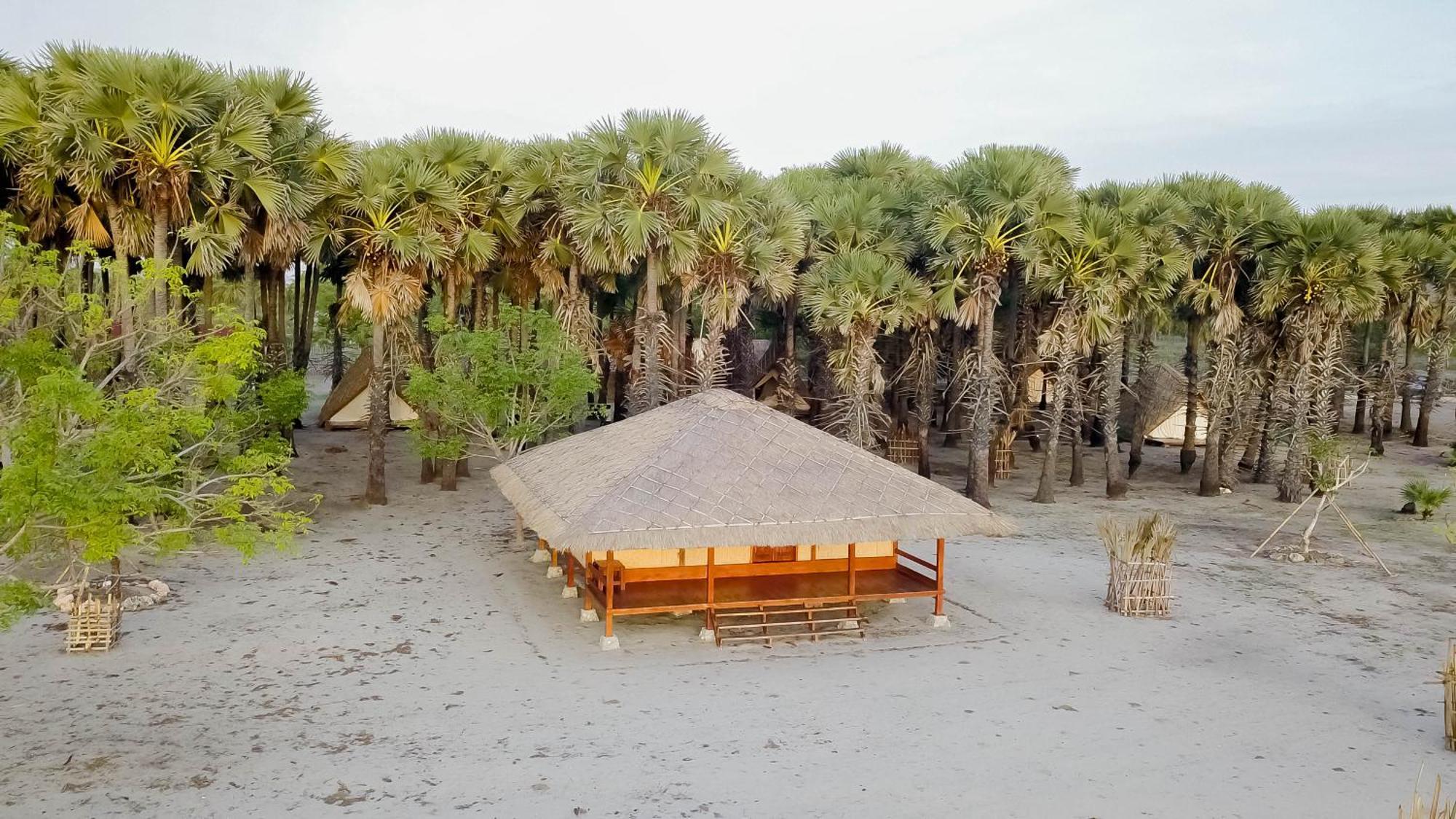 Costa Beach Resort & Club Waingapu Ngoại thất bức ảnh