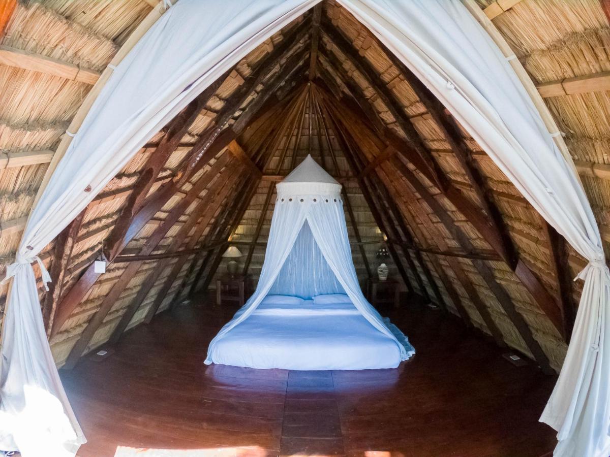 Costa Beach Resort & Club Waingapu Ngoại thất bức ảnh
